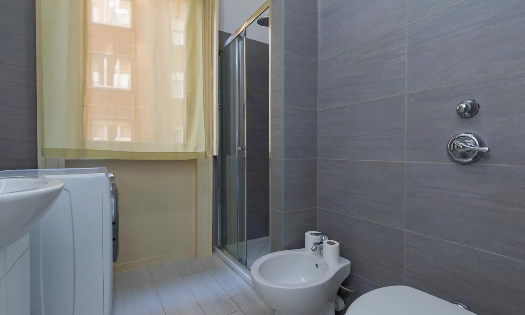 I-Host Luxury Apartment - Cherubini 6 Milano İtalya