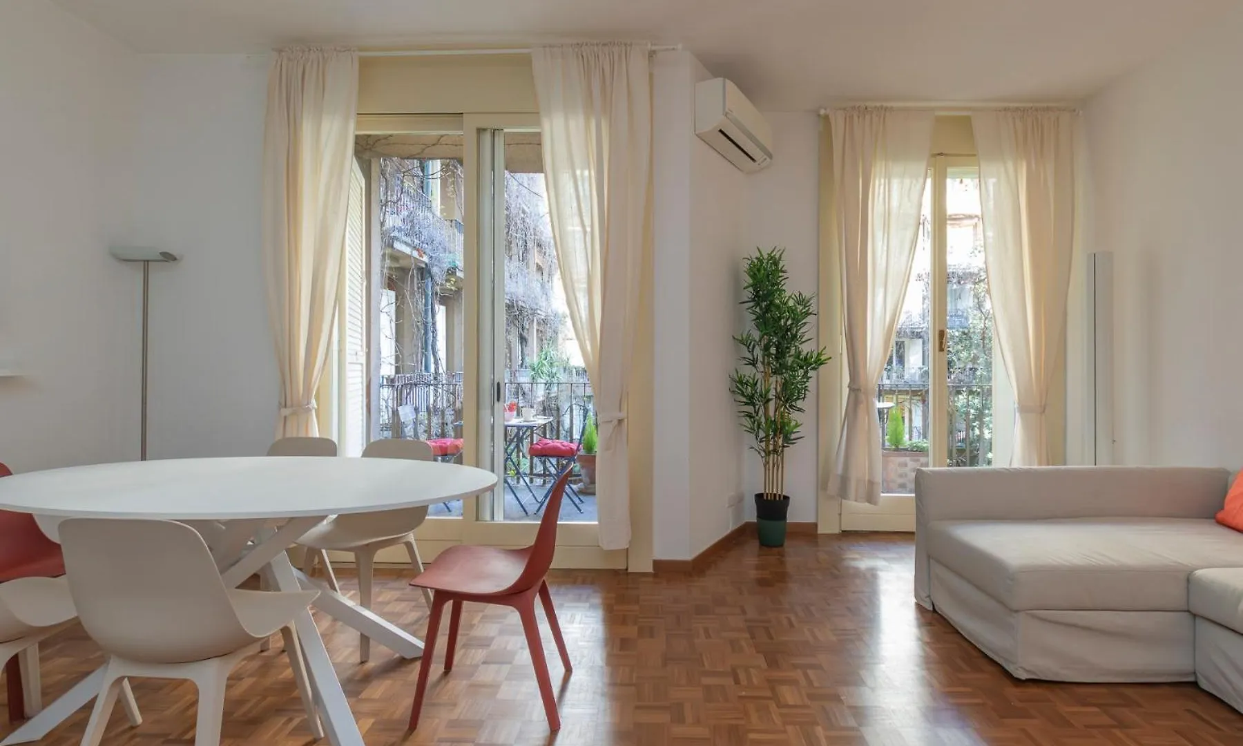 I-Host Luxury Apartment - Cherubini 6 Milano İtalya