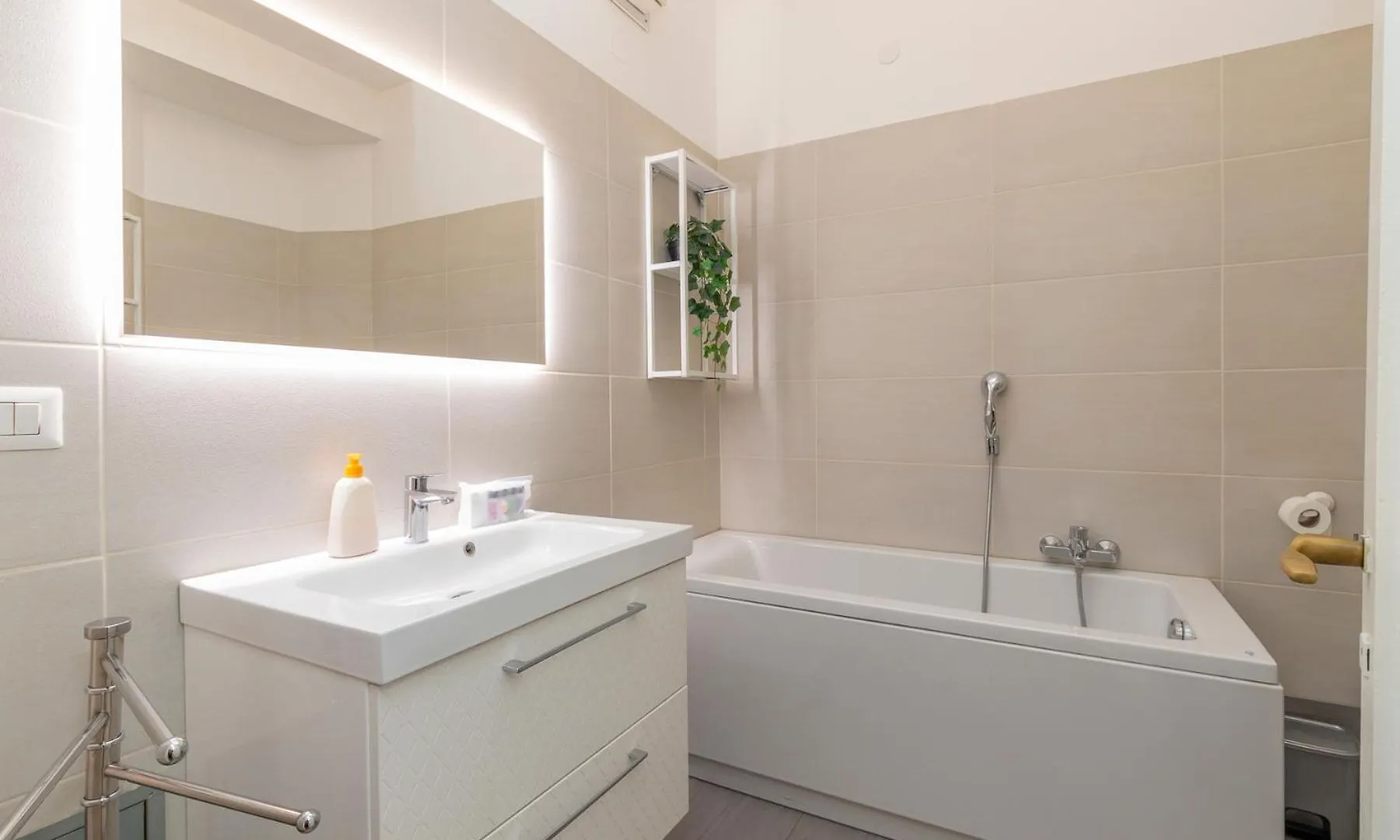 I-Host Luxury Apartment - Cherubini 6 Milán