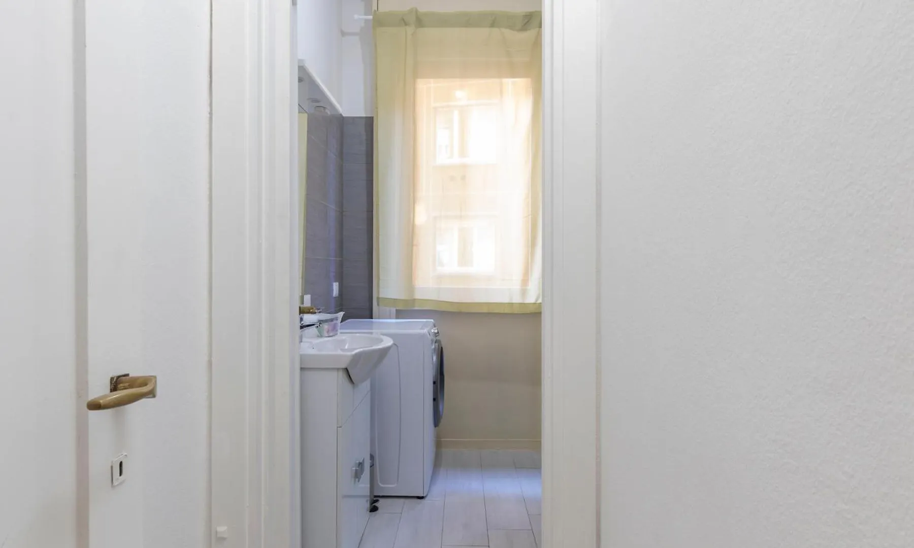 I-Host Luxury Apartment - Cherubini 6 Milánó