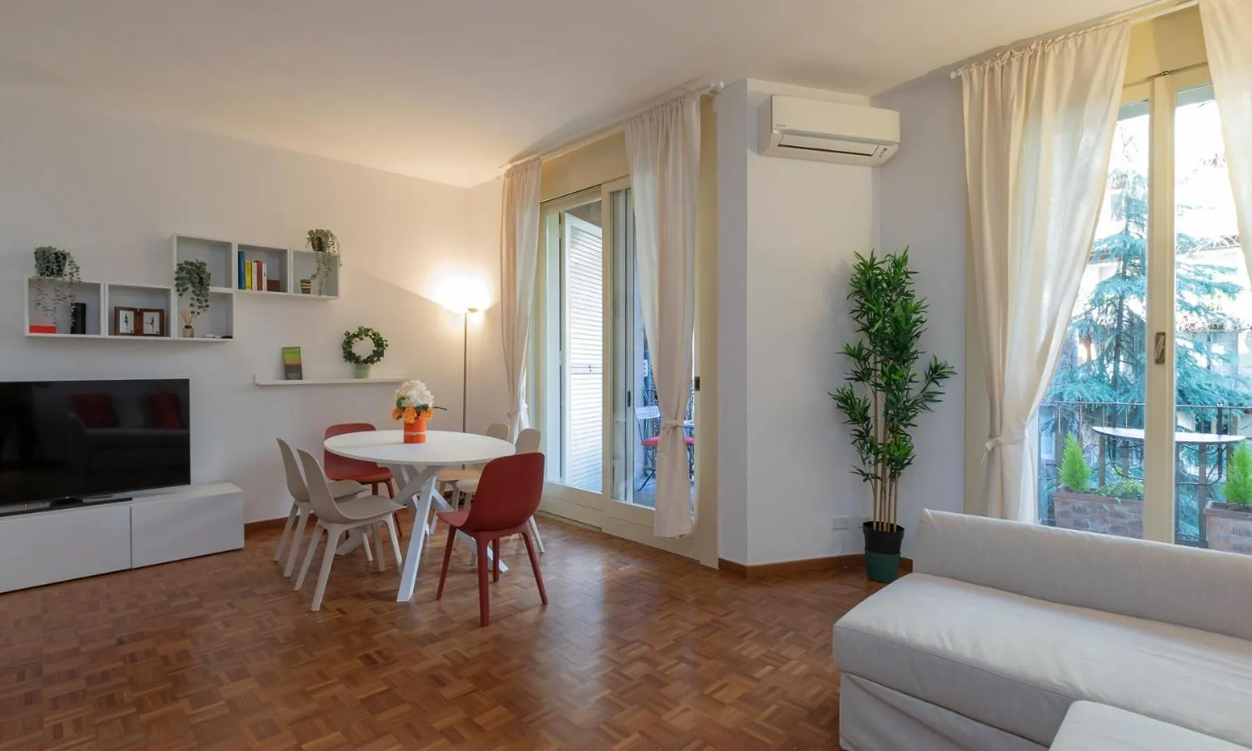 I-Host Luxury Apartment - Cherubini 6 Milánó